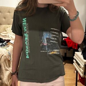 PrettyLittleThing Gray New Season Graphic Short Sleeve Tee